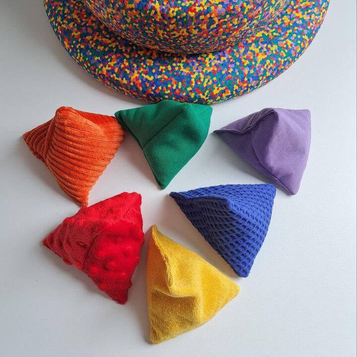 Naaisels van Siem | Sensorische Driehoekjes | Regenboog