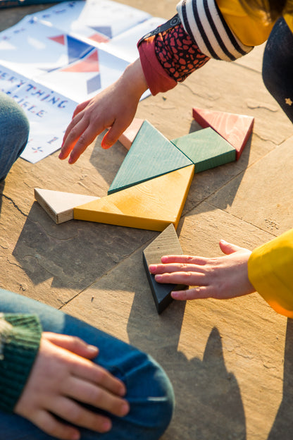 Me & Mine | Tangram | Aarde