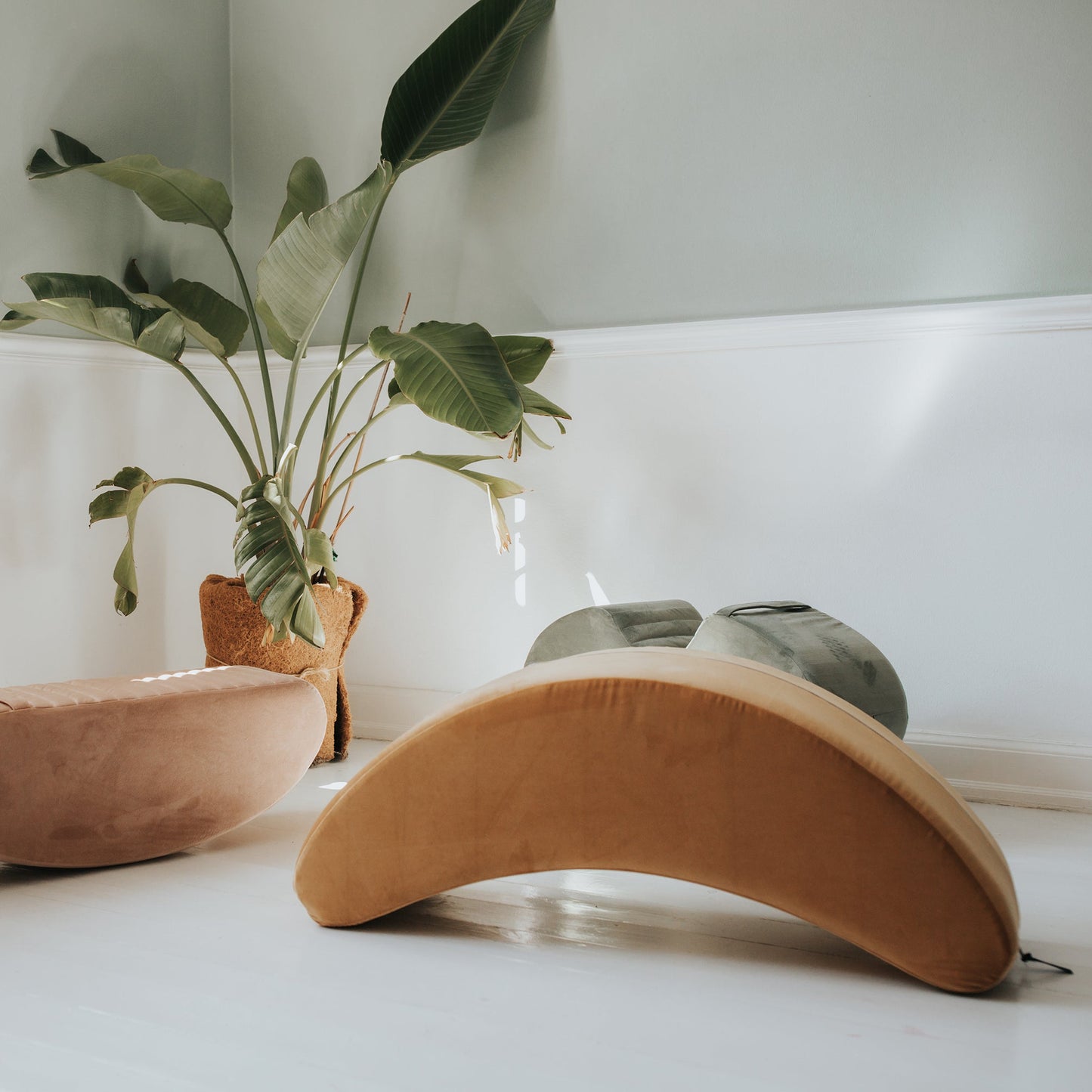 Scandinavian Stories by Marton | Speelkussen Rockana | Beige