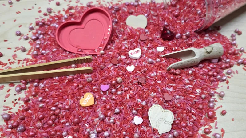 Sensoryfun | Pour & Play | Love