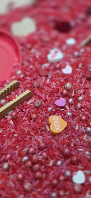 Sensoryfun | Pour & Play | Love