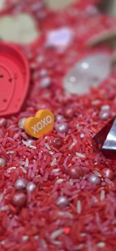 Sensoryfun | Pour & Play | Love