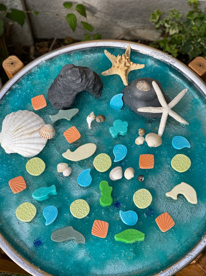 Yellow Door | Scenery Stones | Oceaan