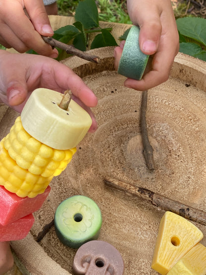 Yellow Door | Sensory Play Stones | BBQ Spiesjes